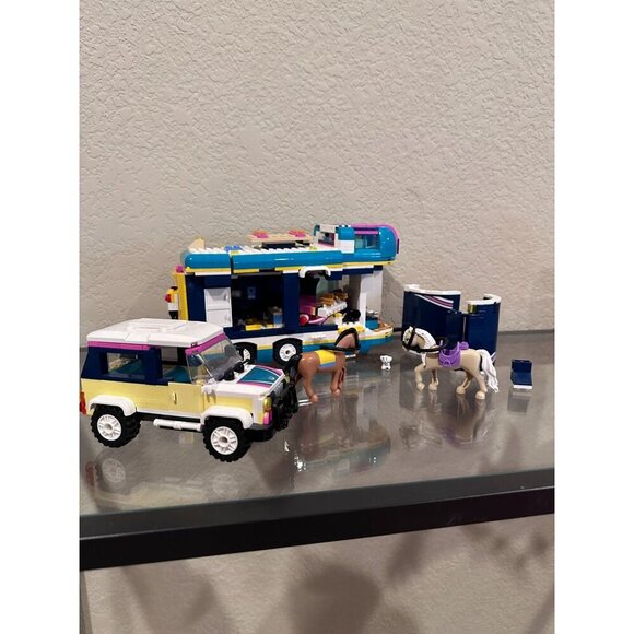 LEGO FRIENDS Horse Show Trailer 41722 Retired Set with Manual *Missing Pieces* - Picture 7 of 11